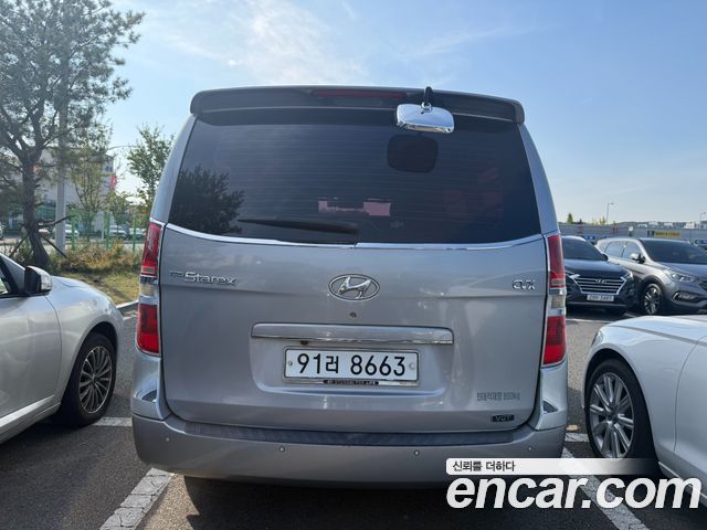 Hyundai Starex 2012 — photo 3