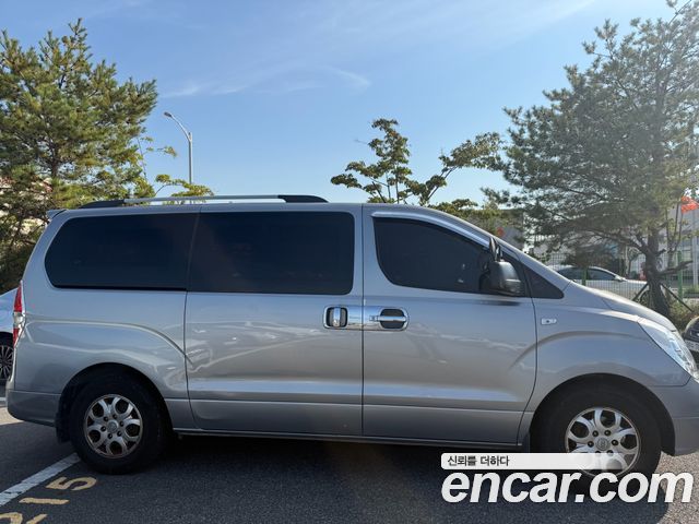 Hyundai Starex 2012 — photo 6