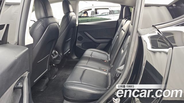 Tesla Model Y 2022 — photo 16