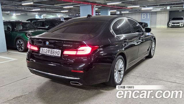 BMW 5-Series 2023 — photo 2