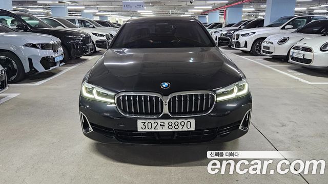 BMW 5-Series 2023 — photo 3