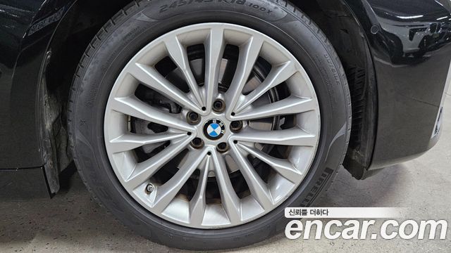 BMW 5-Series 2023 — photo 5