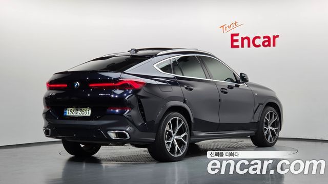 BMW X6 2022 — photo 2