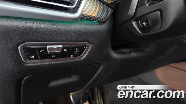 BMW X6 2022 — photo 29