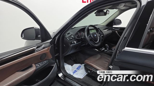 BMW X3 2016 — photo 12