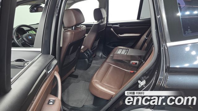 BMW X3 2016 — photo 17