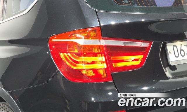 BMW X3 2016 — photo 8