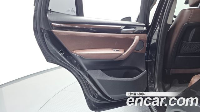 BMW X3 2016 — photo 14