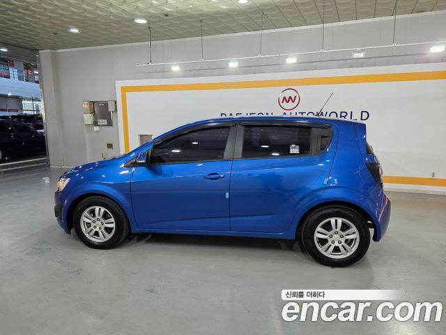 Chevrolet Korea Aveo 2015 — photo 2
