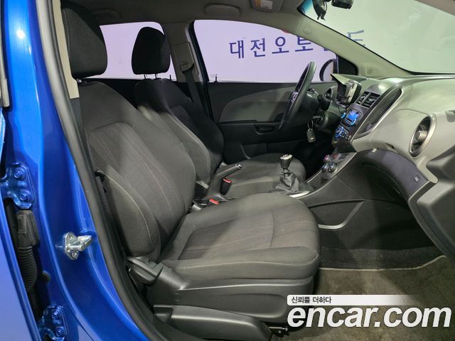 Chevrolet Korea Aveo 2015 — photo 17