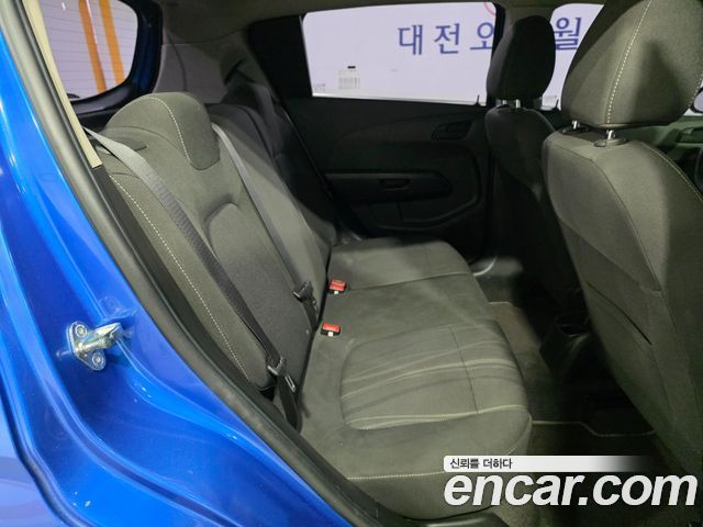 Chevrolet Korea Aveo 2015 — photo 18