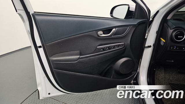 Hyundai Kona 2018 — photo 14
