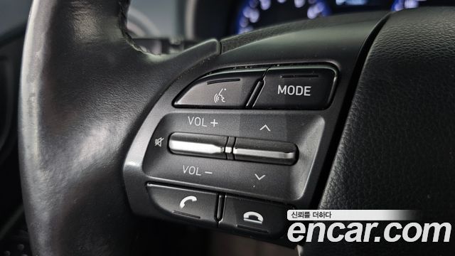 Hyundai Kona 2018 — photo 28
