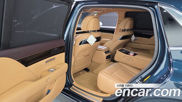 Genesis G90 2022 — photo 17