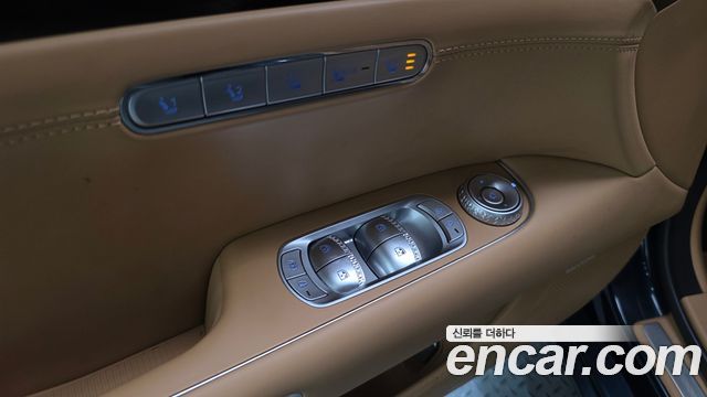 Genesis G90 2022 — photo 19