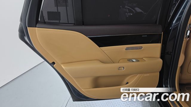 Genesis G90 2022 — photo 15