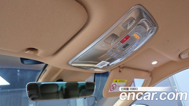 Genesis G90 2022 — photo 27