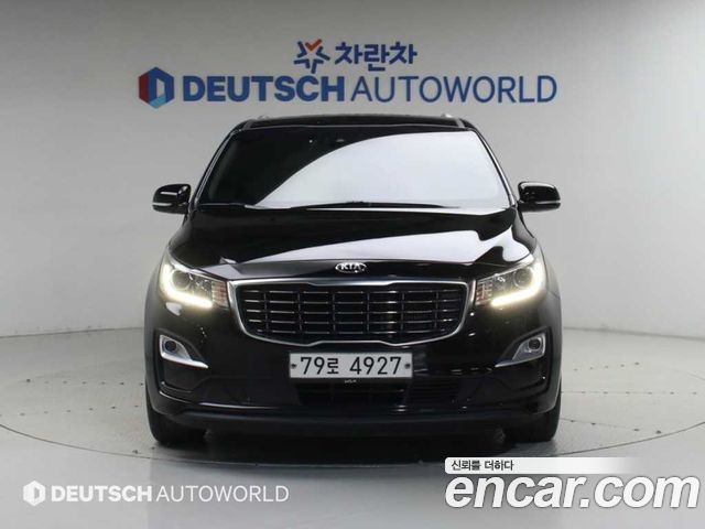 Kia Canival 2019 — photo 3