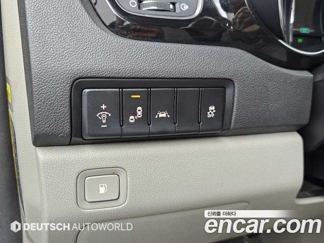 Kia Canival 2019 — photo 17