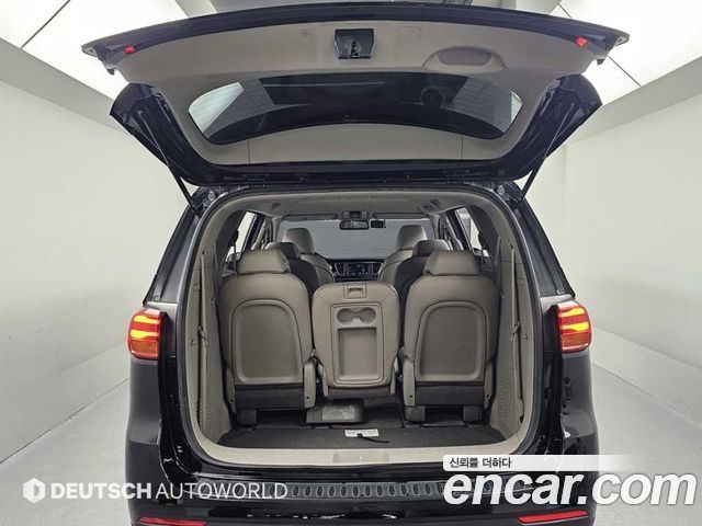 Kia Canival 2019 — photo 19