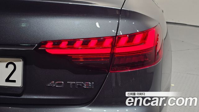 Audi A4 2021 — photo 9