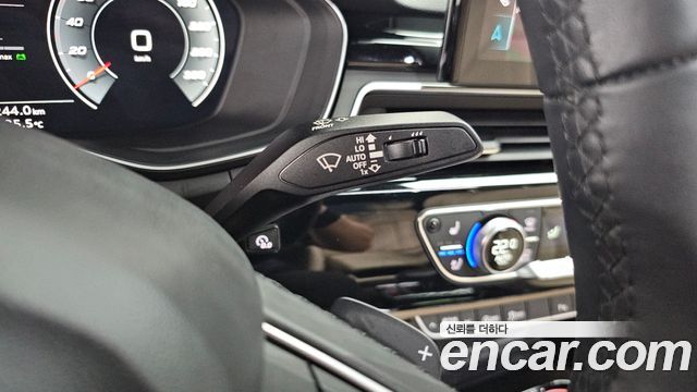 Audi A4 2021 — photo 27