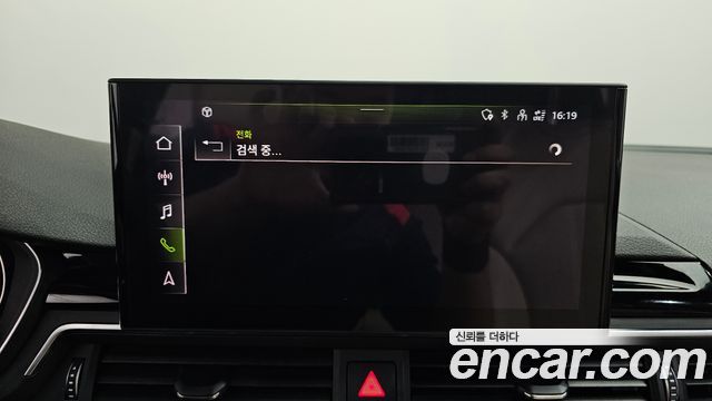 Audi A4 2021 — photo 31