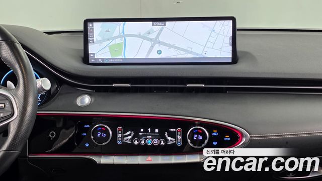 Genesis GV70 2022 — photo 20