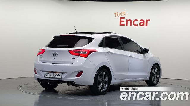 Hyundai i30 2015 — photo 2