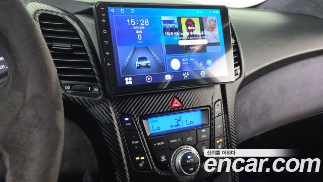 Hyundai i30 2015 — photo 13