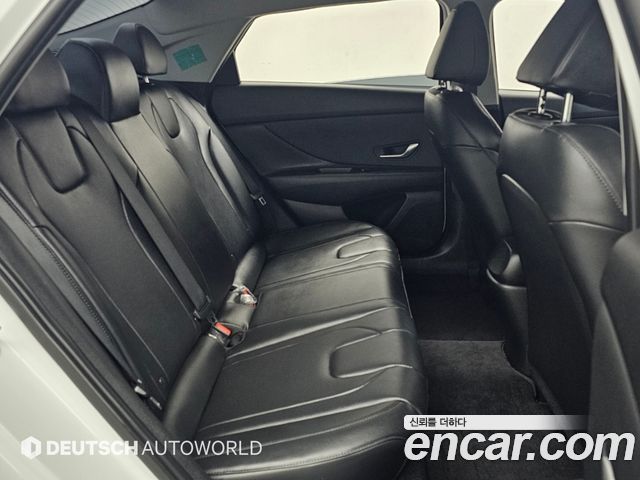 Hyundai AVANTE 2022 — photo 12