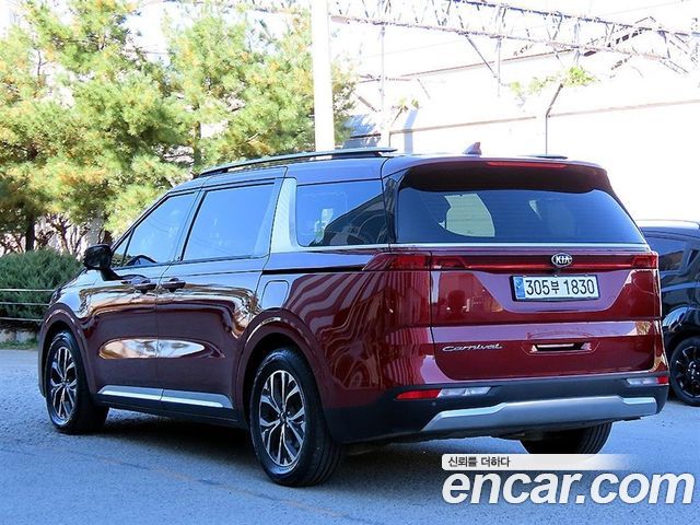 Kia Canival 2021 — photo 3