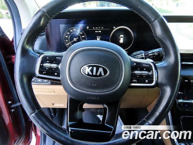 Kia Canival 2021 — photo 10