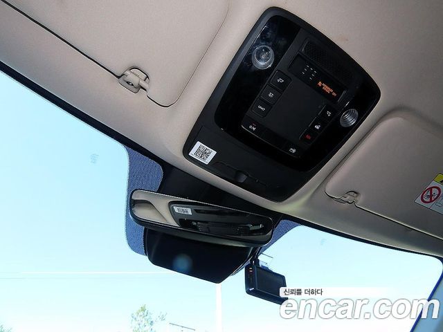 Kia Canival 2021 — photo 14
