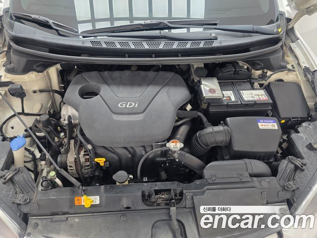 Hyundai AVANTE 2014 — photo 6