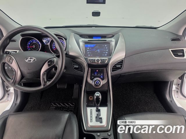 Hyundai AVANTE 2014 — photo 7