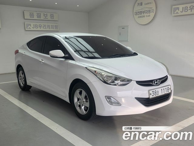 Hyundai AVANTE 2014 — photo 11