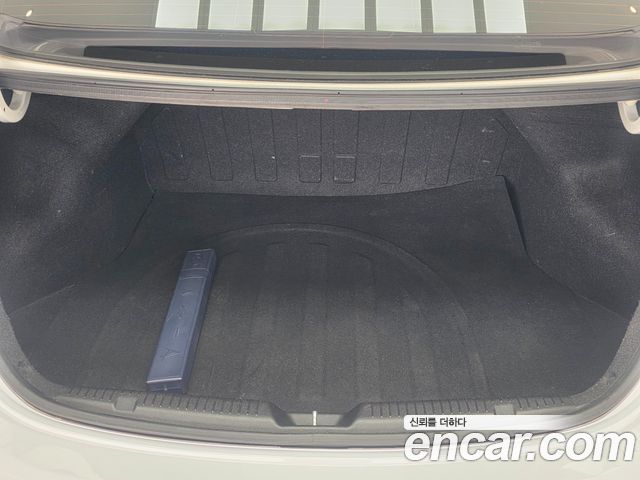 Hyundai AVANTE 2014 — photo 13