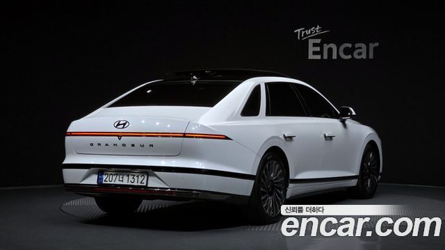 Hyundai Grandeur 2023 — photo 2