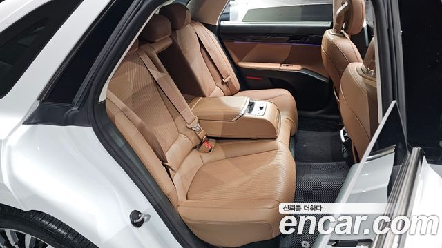 Hyundai Grandeur 2023 — photo 17