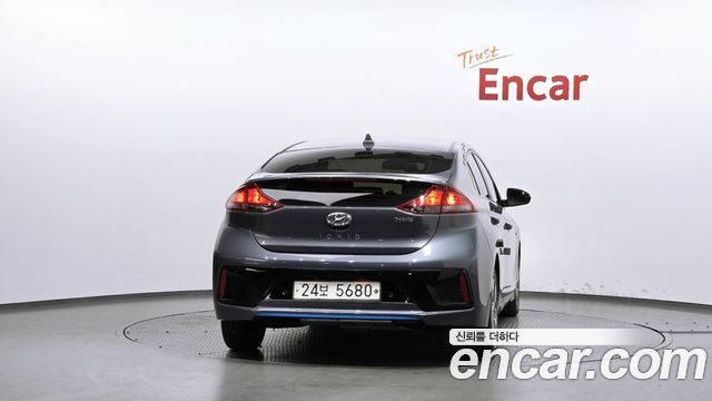 Hyundai Ioniq 2018 — photo 4