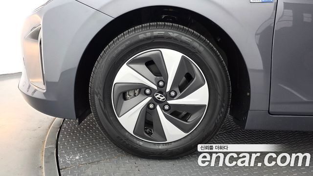 Hyundai Ioniq 2018 — photo 5