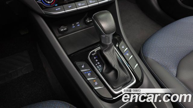 Hyundai Ioniq 2018 — photo 9