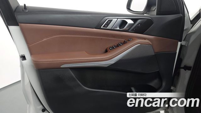 BMW X5 2022 — photo 14