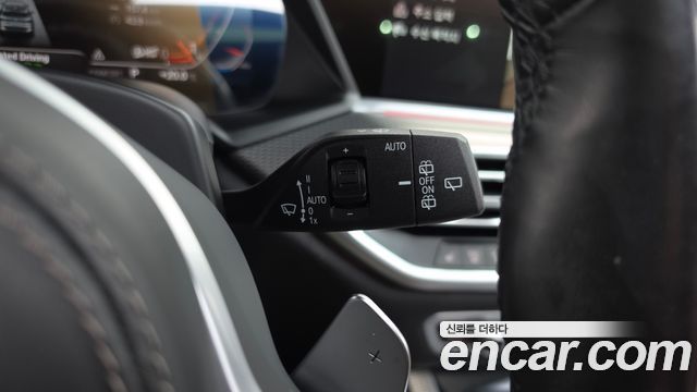 BMW X5 2022 — photo 28