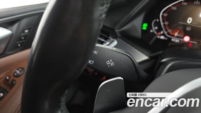 BMW X5 2022 — photo 29