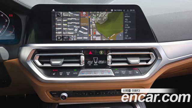 BMW 4-Series 2021 — photo 18