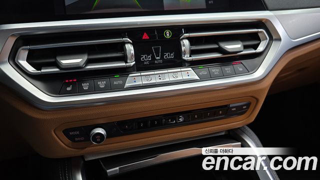 BMW 4-Series 2021 — photo 30
