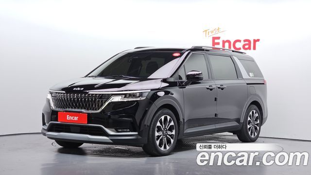 Kia Canival 2023 — photo 1