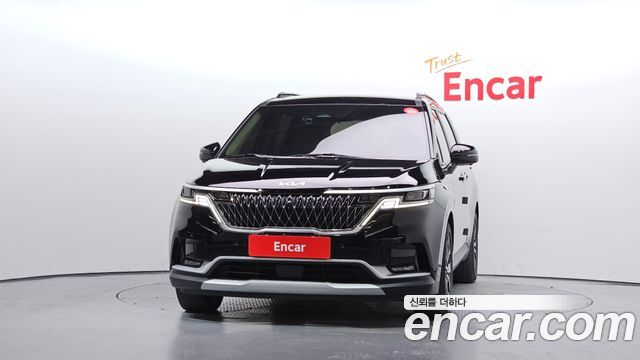 Kia Canival 2023 — photo 3